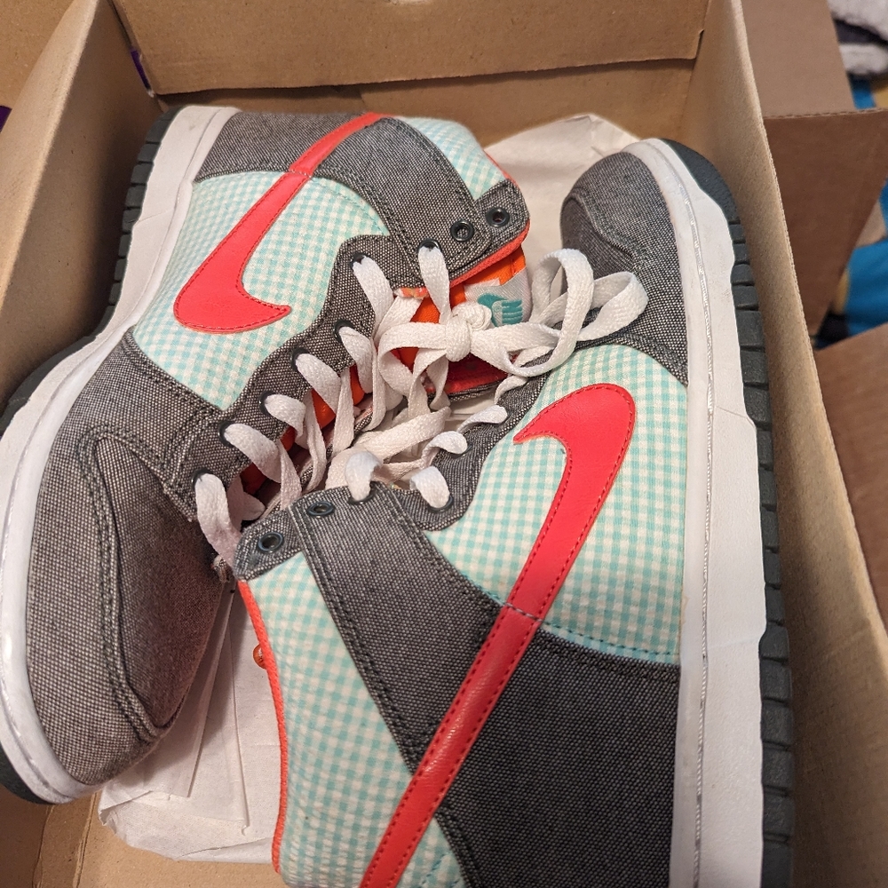 Nike Dunk High - image 3